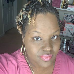 Meet your Posher, Lailawna